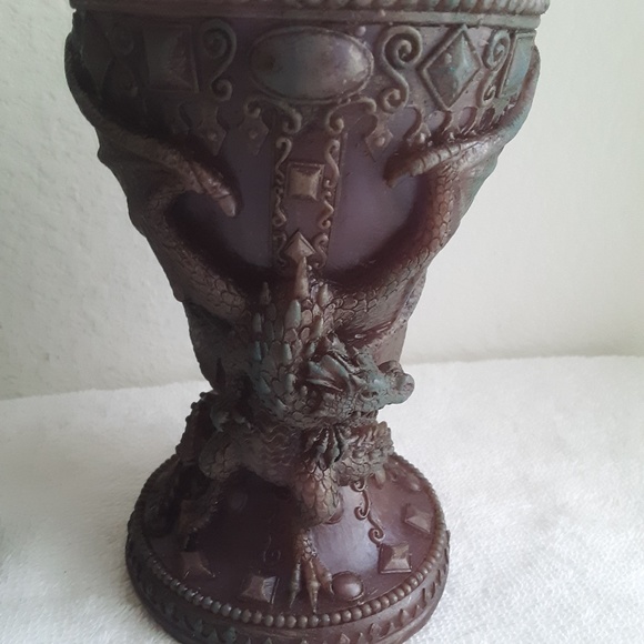 Sculptured 3D Dragon Chalice Wax Candle Purple New - Picture 8 of 8